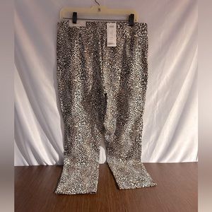 Chico’s Cheetah Print Leggings. Size 10 *NWT*